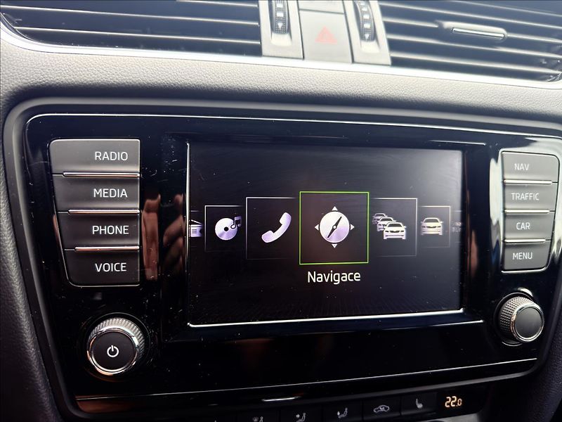 Škoda Octavia 2,0 TDi RS DSG - fotka 19 z 29