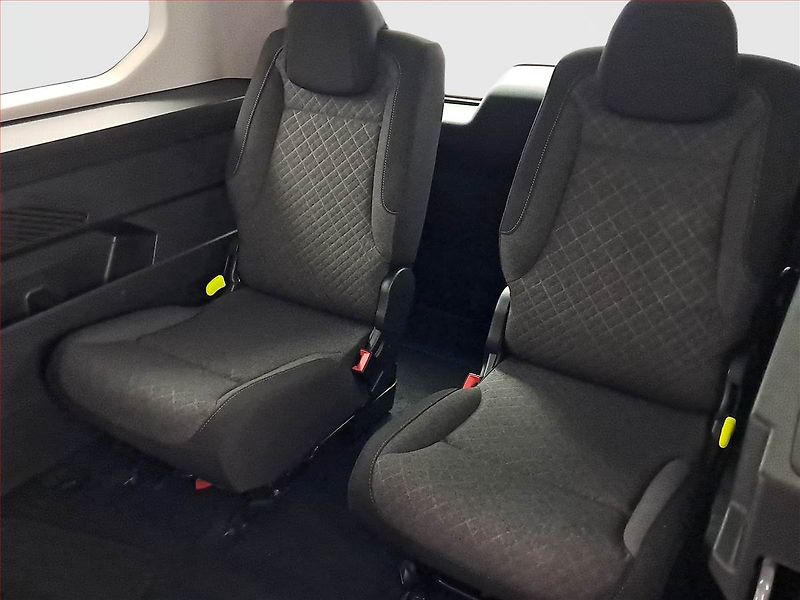 Opel Combo (2024) Maxi Elegance 1.5 CDTI, 7Míst - fotka 16 z 20