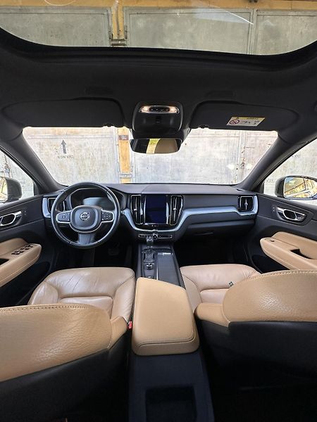 Volvo XC60 (2017) - fotka 16 z 21