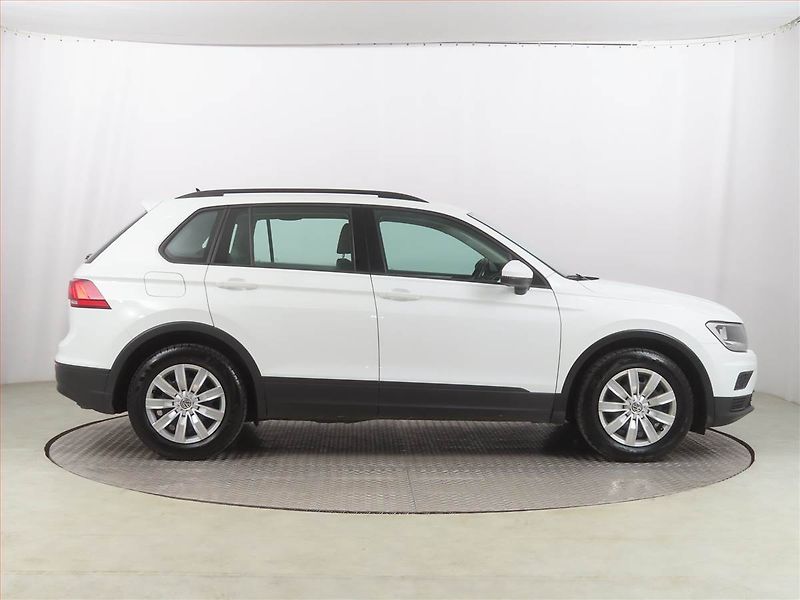 Volkswagen Tiguan (2020) 1.5 TSI, Tempomat - fotka 6 z 18