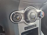 Ford Fiesta 1.2i 44kW, klima - náhled 15