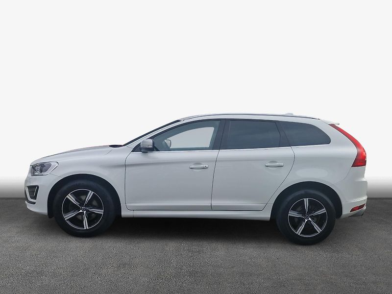 Volvo XC60 T5 AWD Aut. RDesign #TAŽNÉ - fotka 4 z 16