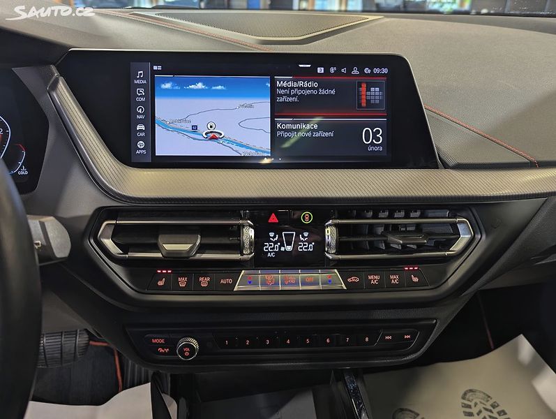 BMW Řada 1 120d xDrive A/T Sport Line DPH - fotka 13 z 27