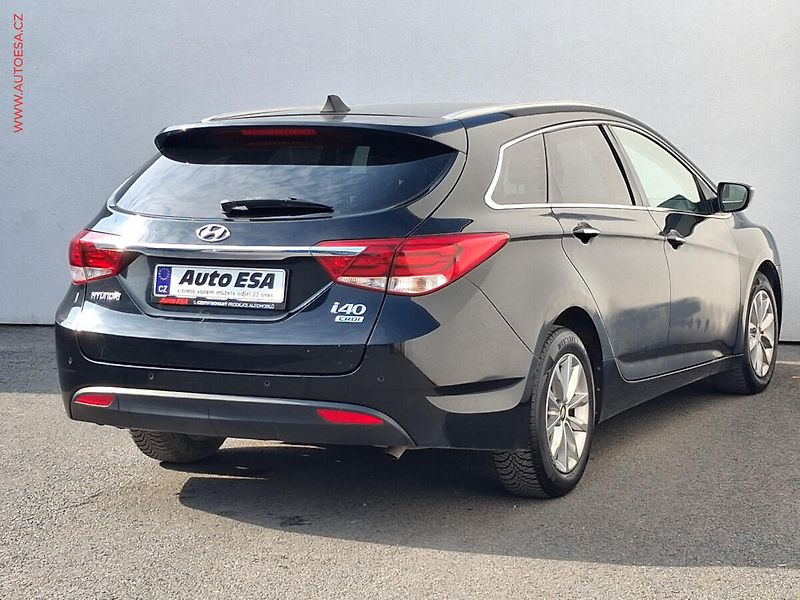 Hyundai i40 (2016) 1.7 CRDi, Trend, AT, TZ - fotka 4 z 16