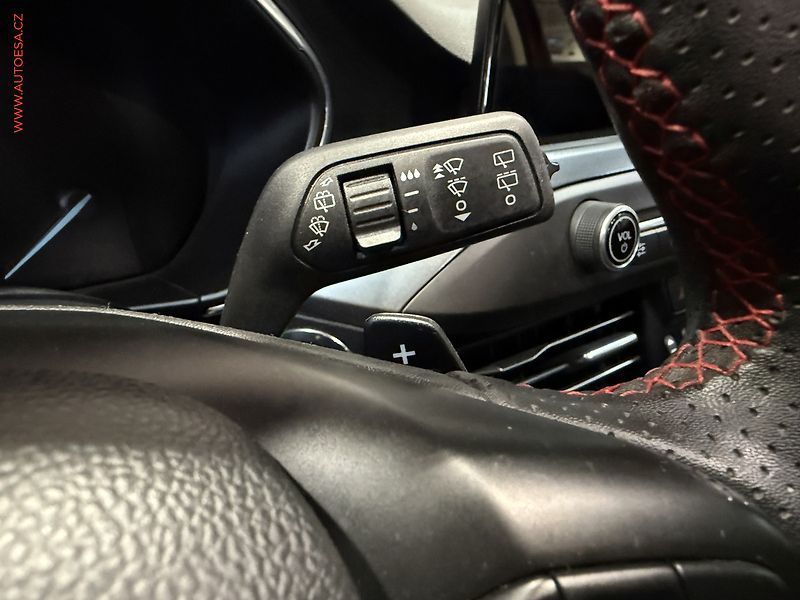 Ford Focus (2019) 1.5TDCi, Active, AT, LED - fotka 17 z 27