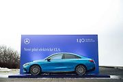Mercedes-Benz letos odstartoval novou éru jako globální partner ženského tenisu (WTA). Své ambice v tomto sportu nyní potvrzuje i v České republice, kde v rámci ostravského turnaje představuje dvě klíčové novinky: novou generaci modelů GLB a GLC.