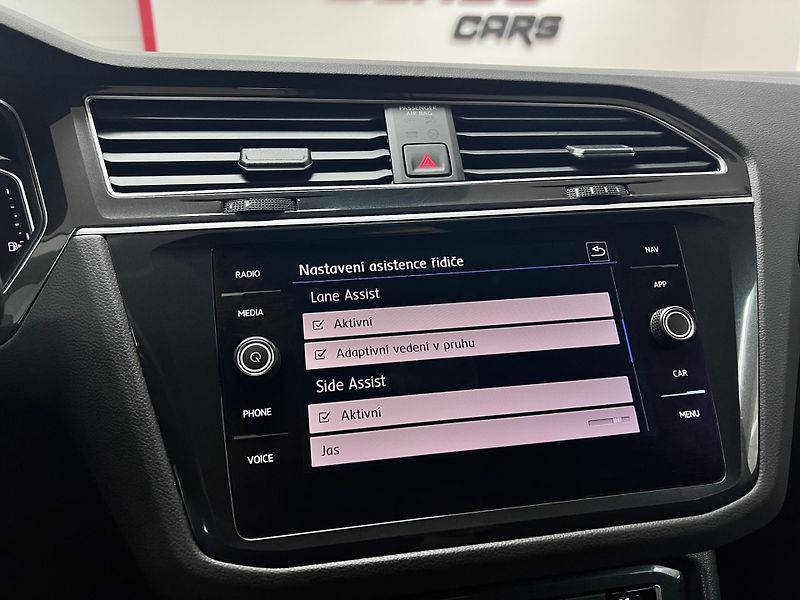 Volkswagen Tiguan IQ.DRIVE, 2.0 TSI 140 kW, 4x4 - fotka 32 z 44
