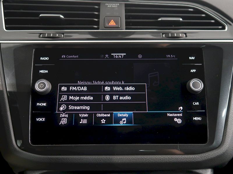 Volkswagen Tiguan (2021) R-LINE 2.0TSI 140KW 4x4 DSG - fotka 24 z 40