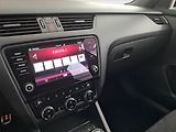 Škoda Octavia (2017) RS 230 2.0 TSI, Tempomat - náhled 12