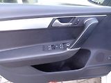 Volkswagen Passat 2.0 TDI Highline 103 kW M6F - náhled 11