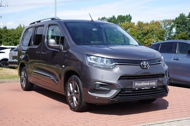 Toyota ProAce City Verso 1,5D-4D M/T Family Long - fotka 3 z 28