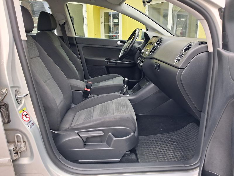 Volkswagen Golf Plus (2013) 1,2TSi SERVISKA NOVÁ STK ! - fotka 20 z 46