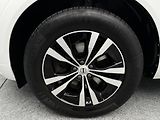 Volvo XC60 B4 AWD MOMENTUM AUT REZERVACE - náhled 45