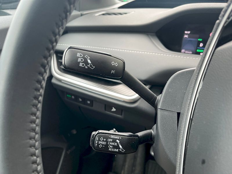 Škoda Enyaq (2025) 82 kWh Sportline 85x - fotka 27 z 29