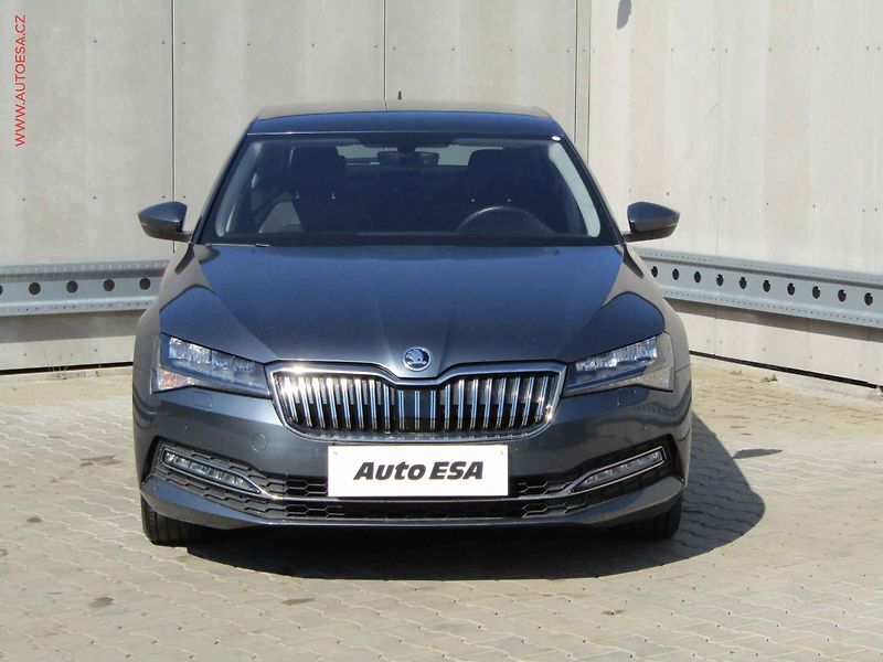 Škoda Superb (2021) 2.0 TDi, ČR, DSG, navi, LED - fotka 2 z 20
