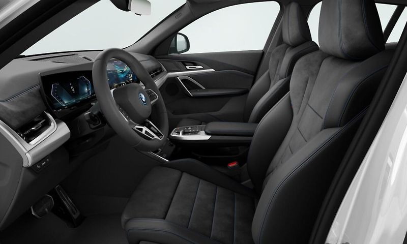 BMW iX2 eDrive20 - fotka 2 z 4