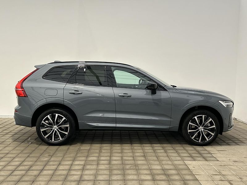 Volvo XC60 2.0  B4 4x4 ULTIMATE - fotka 5 z 33