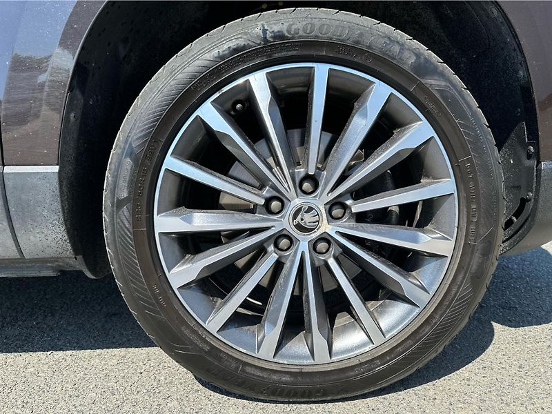 Škoda Karoq Style 2.0 TDI 110kW 4x4 - fotka 23 z 26