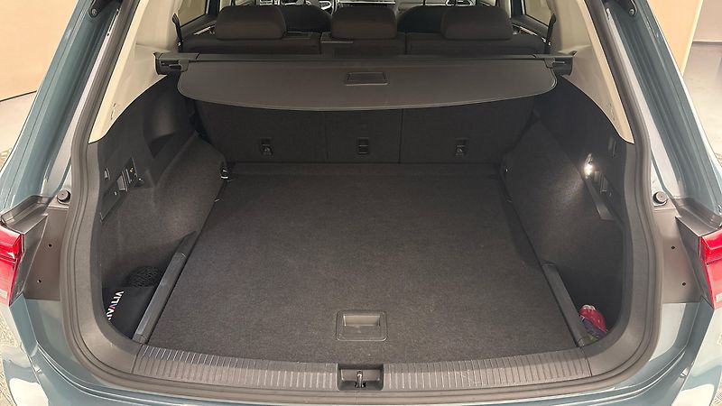 Volkswagen Tiguan Allspace 2.0 TDI DSG Life - fotka 17 z 29