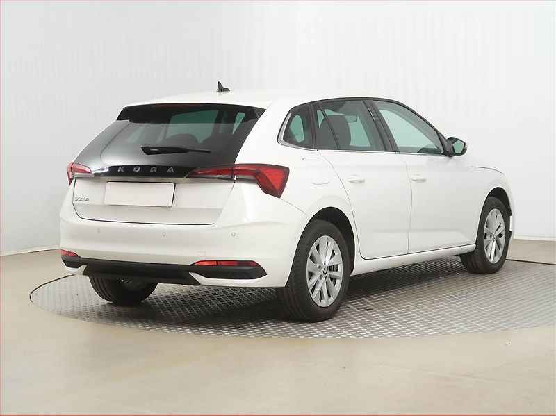 Škoda Scala (2024) 1.0 TSI, Top Selection - fotka 5 z 17