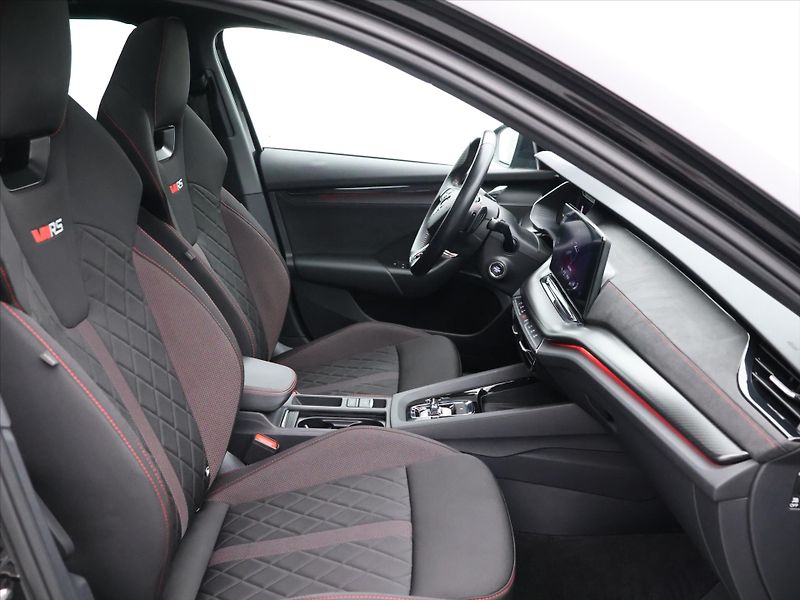 Škoda Octavia RS 2,0 TDI 147kW DSG LED Klima - fotka 12 z 36