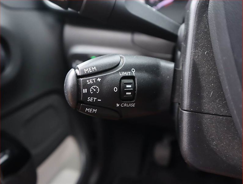 Citroën C3 (2020) 1.2 PureTech, Serv.kniha, Navi - fotka 16 z 21