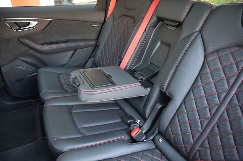 Audi SQ7 (2020) TDi V8 320kW Quattro EXCLUSIVE - fotka 33 z 45