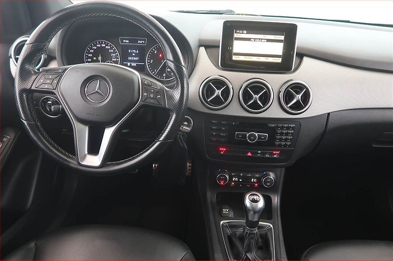 Mercedes-Benz Třídy B (2012) B 180 CDI, Navi, Xenony - fotka 7 z 18