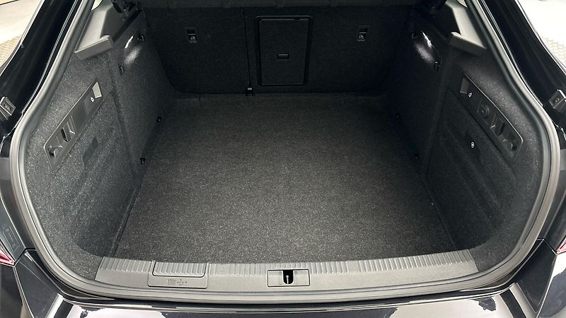 Škoda Superb 2.0 TSI DSG Style - fotka 17 z 31