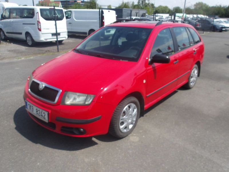 Škoda Fabia 1,2i 47 kW Koup v ČR! - fotka 19 z 20