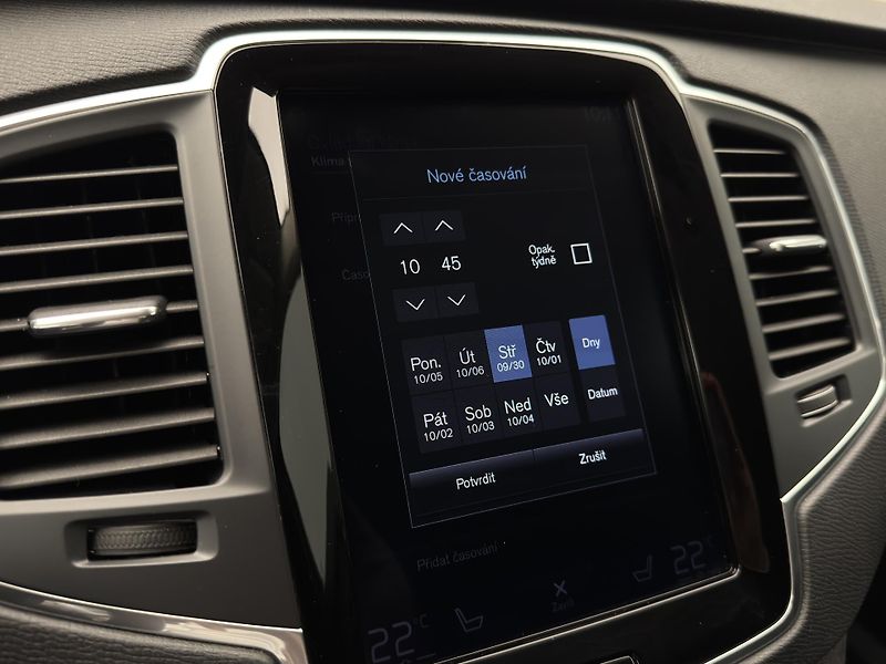 Volvo XC90 D5 AWD MOMENTUM PRO REZERVACE - fotka 46 z 50