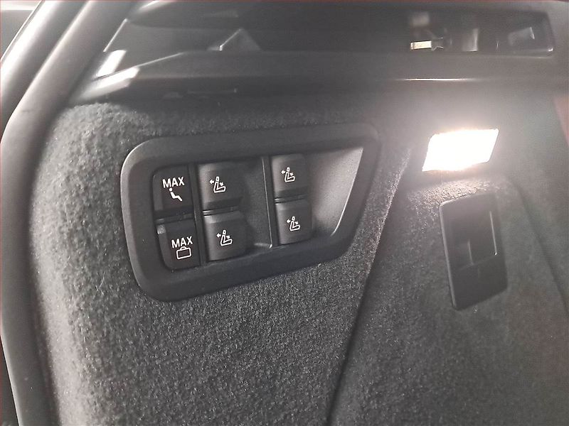 BMW X7 (2022) M50i - fotka 18 z 30