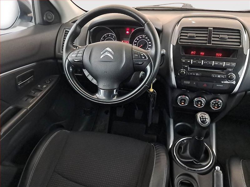 Citroën C4 Aircross (2013) 1.6, Tempomat, Park. senzory - fotka 7 z 14