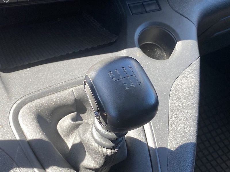 Fiat Dobló 1.5D, ČR-1m, 2x kola, manual - fotka 20 z 22