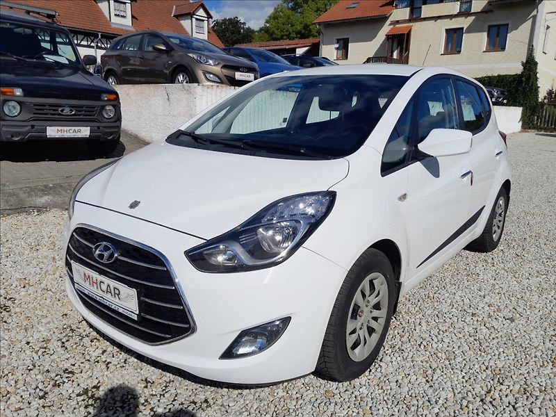 Hyundai ix20 1.6i 16V - fotka 3 z 53
