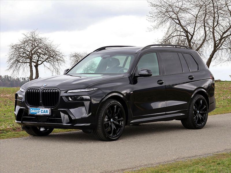 BMW X7 3,0 xDrive40d Mpacket - fotka 3 z 46