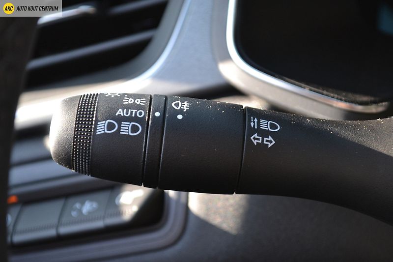 Renault Captur Techno TCe 90 - fotka 42 z 49