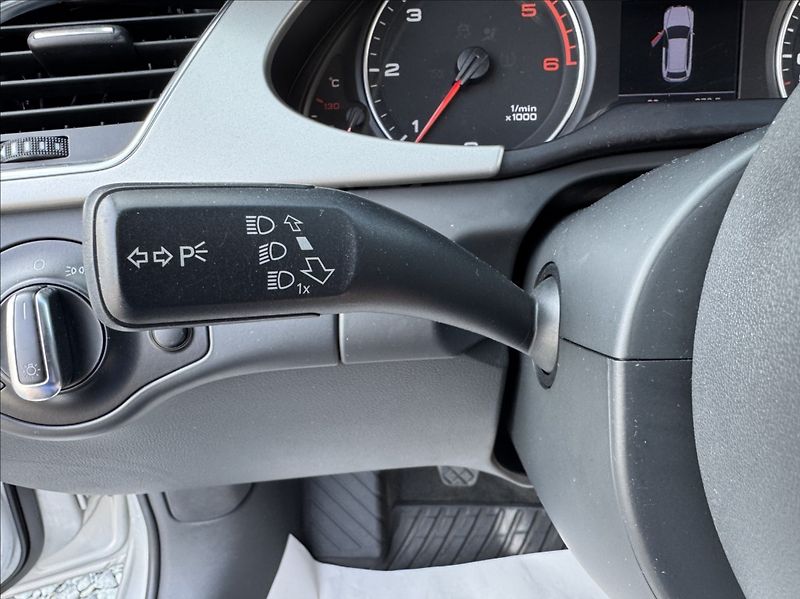 Audi A4 2,0 TDI 105kW AVANT - fotka 28 z 50