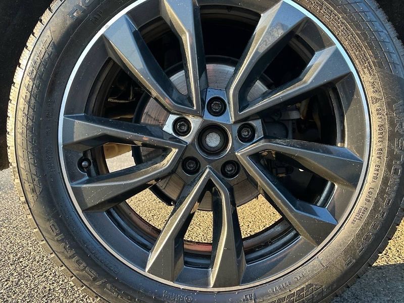 Škoda Karoq (2024) Sportline 2.0 TSI 4x4 DSG - fotka 10 z 20