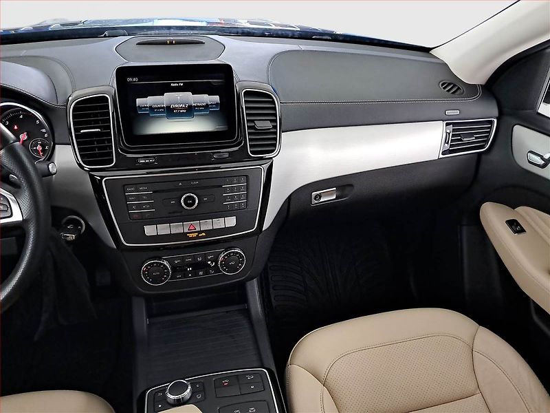 Mercedes-Benz GLE (2016) 350 d - fotka 8 z 20