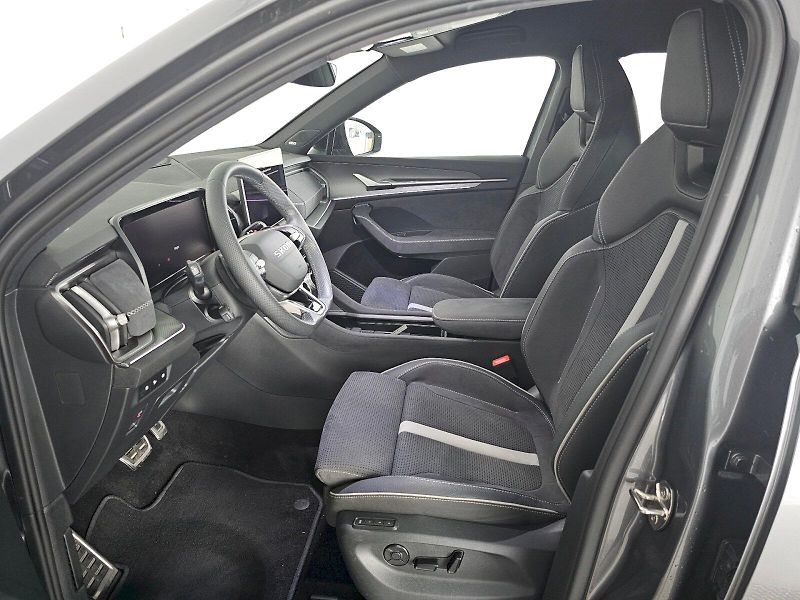 Škoda Kodiaq (2025) 2.0TDi 142kW 4X4 SPORTLINE 7S - fotka 6 z 35