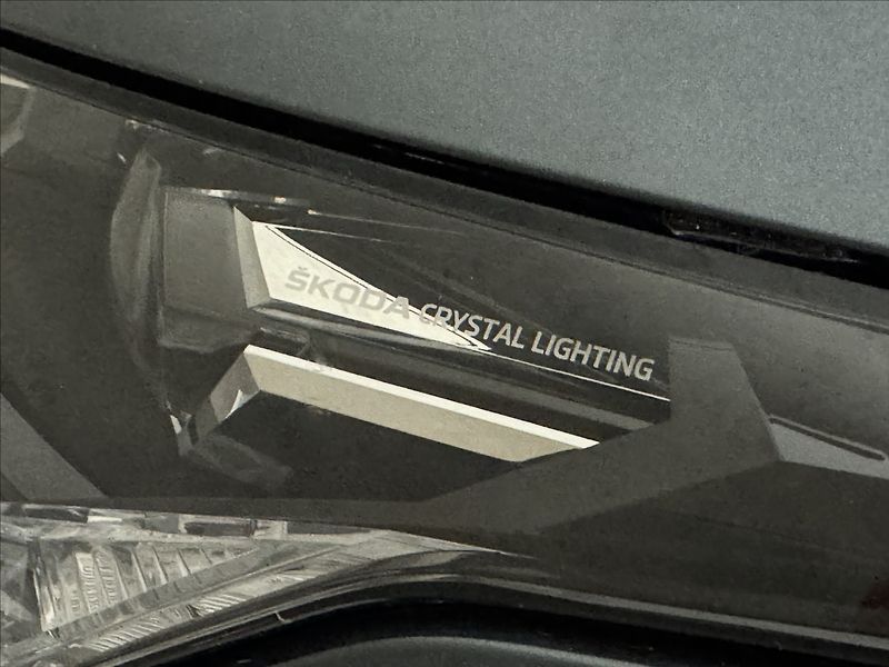Škoda Enyaq 80 150kW LED Matrix Assist - fotka 44 z 45