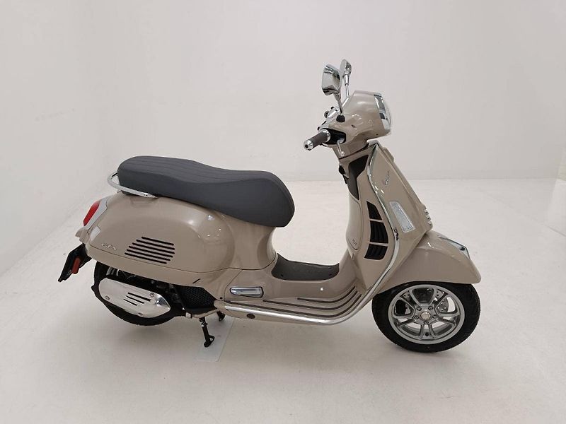 Vespa GTS 125 (2025) E5+ Beige Avvolegente 2025 (sl - fotka 4 z 9
