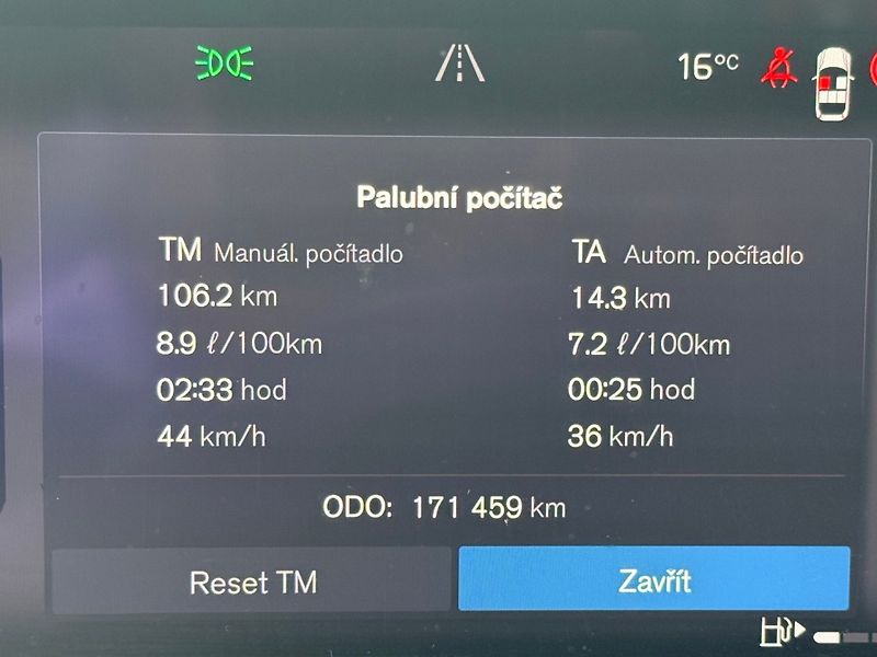 Volvo V90 (2022) 2.0 Cross Country PRO B5Hybrid - fotka 10 z 20
