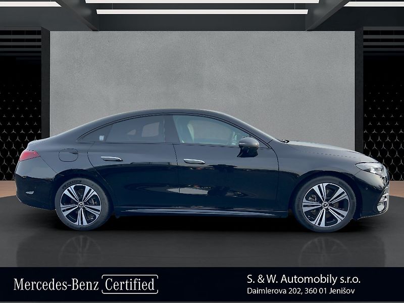 Mercedes-Benz CLA 250+ s technologií EQ - fotka 4 z 28