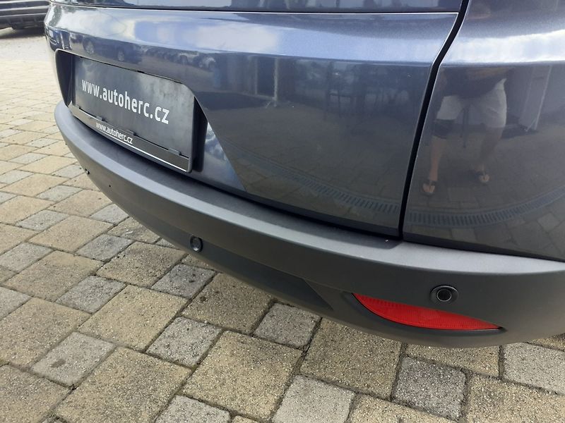 Renault Mégane (2015) KOMBI 1.5 Dci ČR - fotka 21 z 33