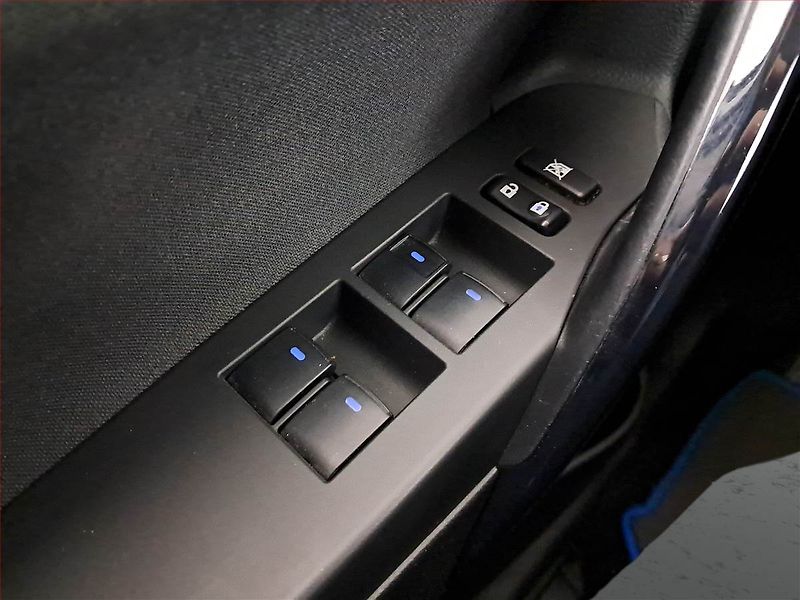 Toyota Auris (2016) Hybrid, Automat, Serv.kniha - fotka 18 z 18