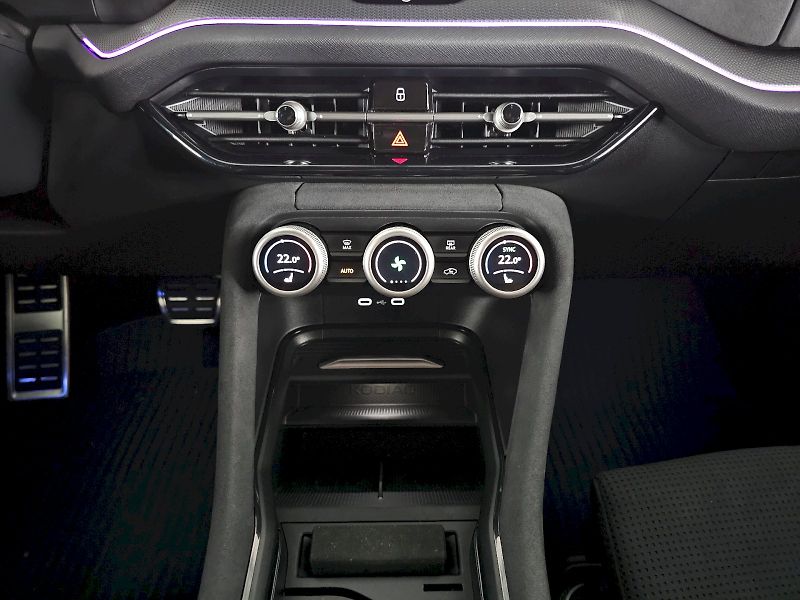 Škoda Kodiaq (2025) 2.0TDi 142kW 4x4 SPORTLINE 7S - fotka 23 z 34