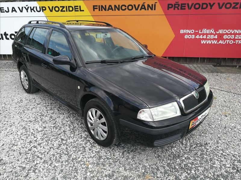 Škoda Octavia 1,6 i Tour kombi klima - fotka 2 z 14