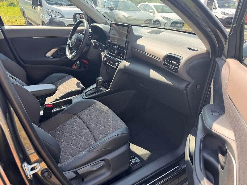 Toyota Yaris Cross 1.5 Executive 4x2 - fotka 13 z 13